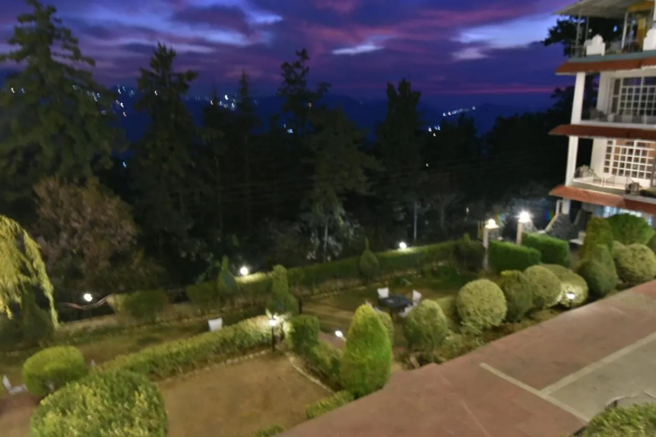 Hillcrest Resort By Dls Hotels Shimla 0*,  India